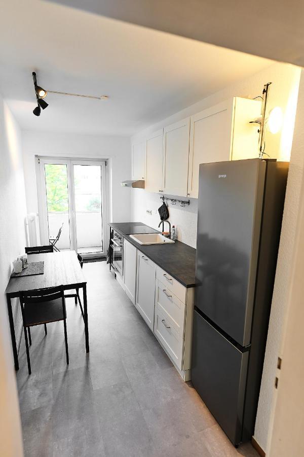 N2 Centrally Located 3-Room Apartment With Balcony Or Individual Rooms カールスルーエ エクステリア 写真