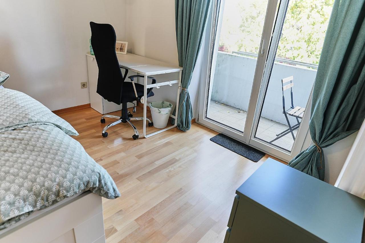 N2 Centrally Located 3-Room Apartment With Balcony Or Individual Rooms カールスルーエ エクステリア 写真