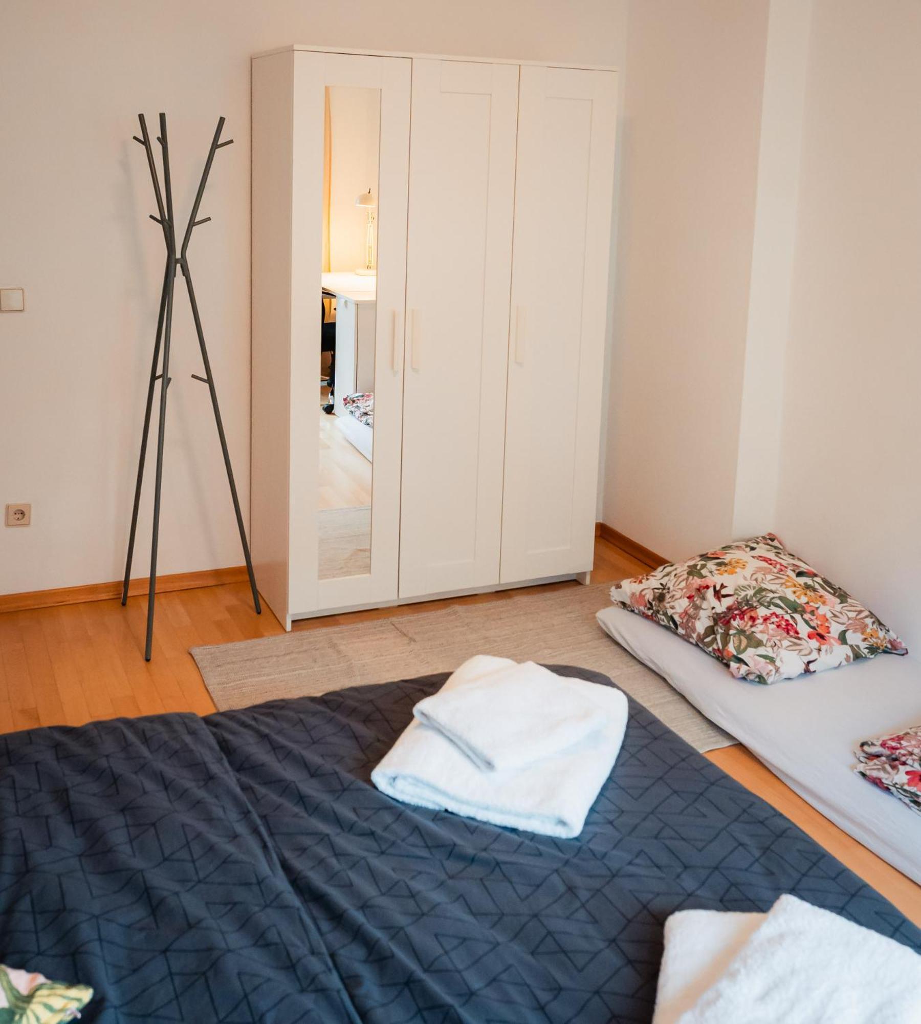 N2 Centrally Located 3-Room Apartment With Balcony Or Individual Rooms カールスルーエ エクステリア 写真